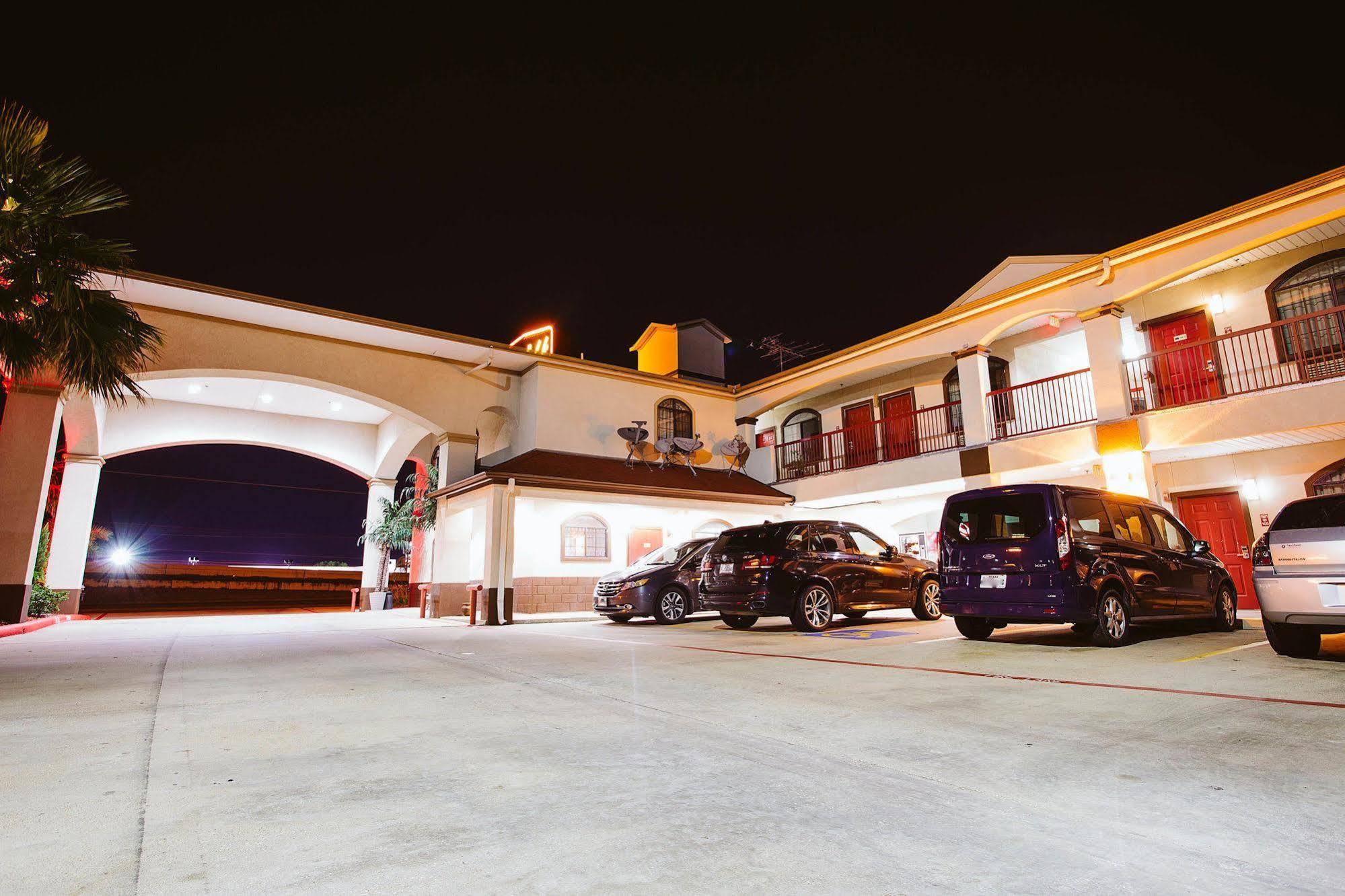 Palace Inn - Baytown I-10 ภายนอก รูปภาพ