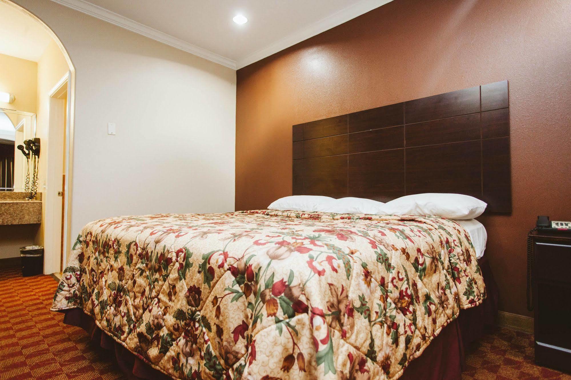 Palace Inn - Baytown I-10 ภายนอก รูปภาพ